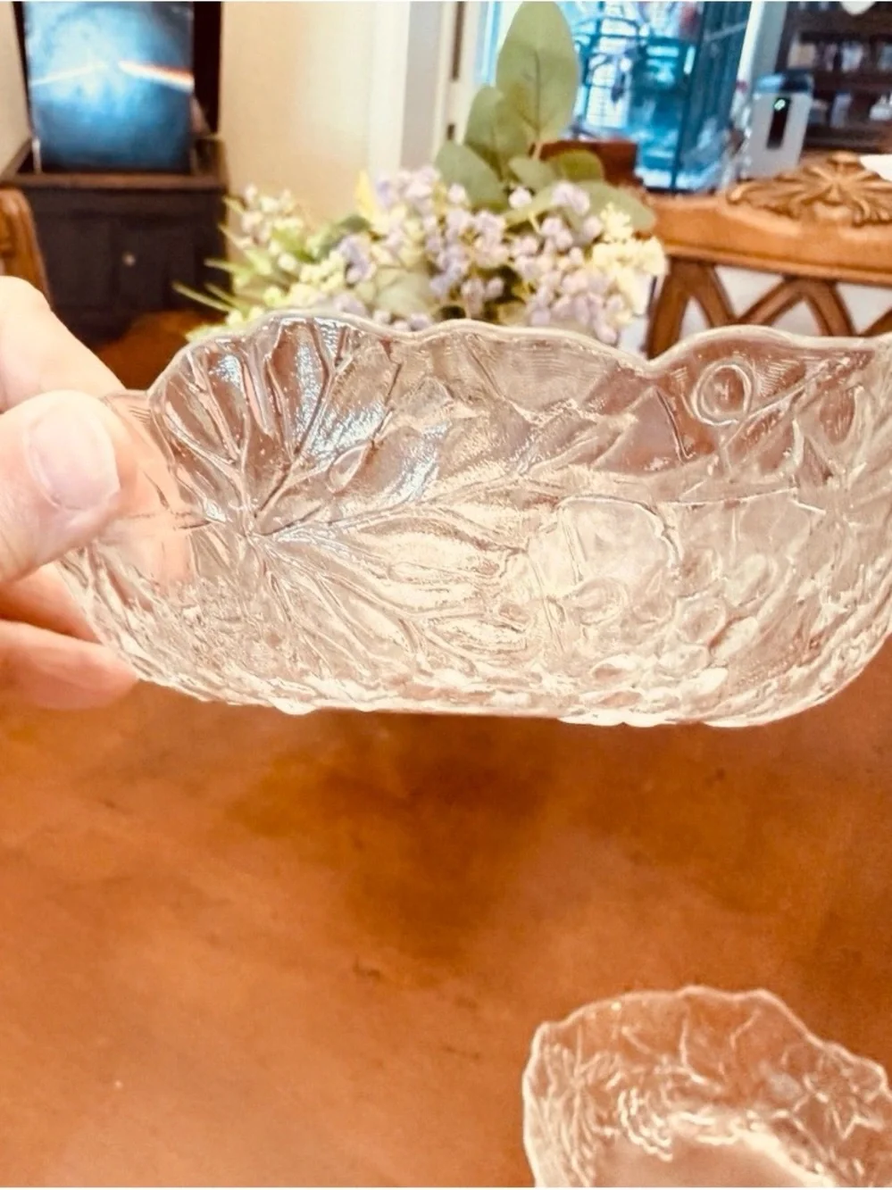Leaf-Embossed Glass Dessert Bowls - Clear Set of 4